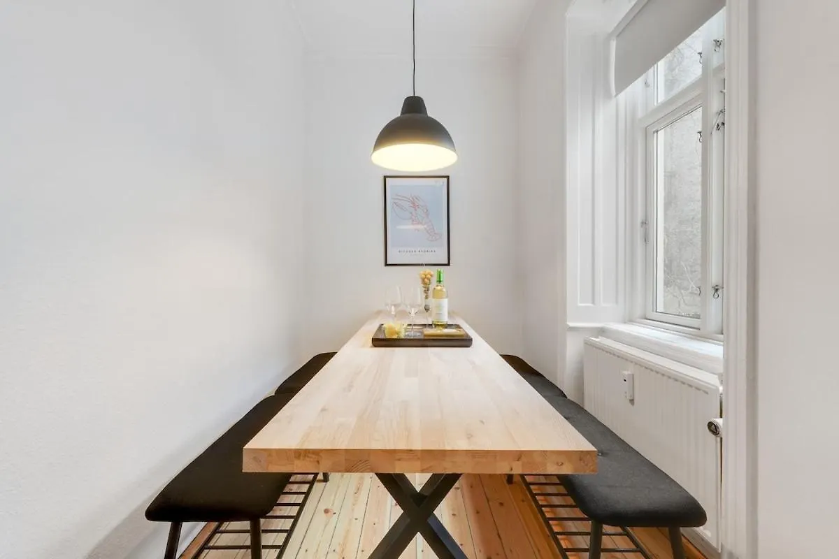 Apartment Spacious And Stylish Apt In Cph Copenhagen