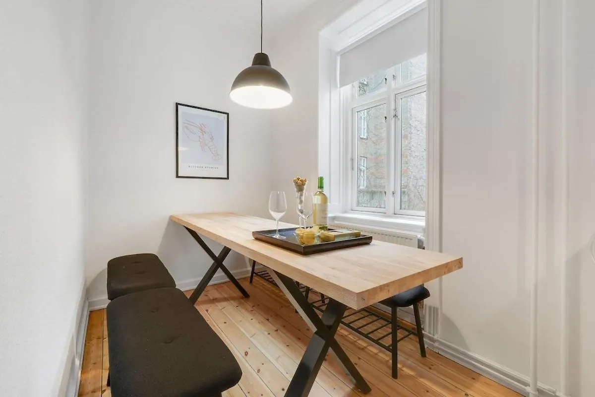 Spacious And Stylish Apt In Cph Copenhagen Apartment