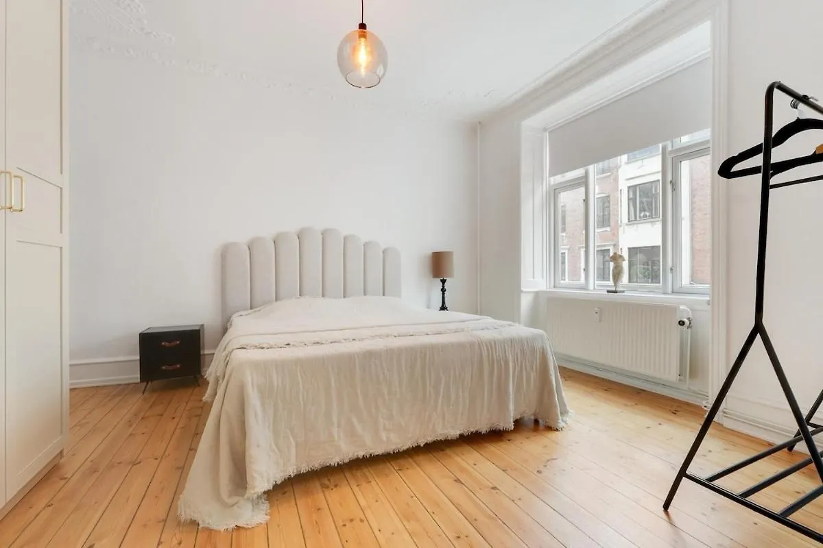 Apartment Spacious And Stylish Apt In Cph Copenhagen Denmark