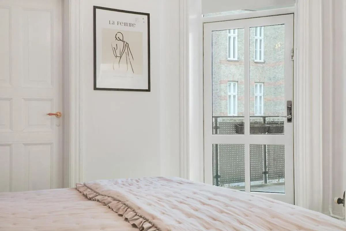 Spacious And Stylish Apt In Cph Copenhagen Apartment